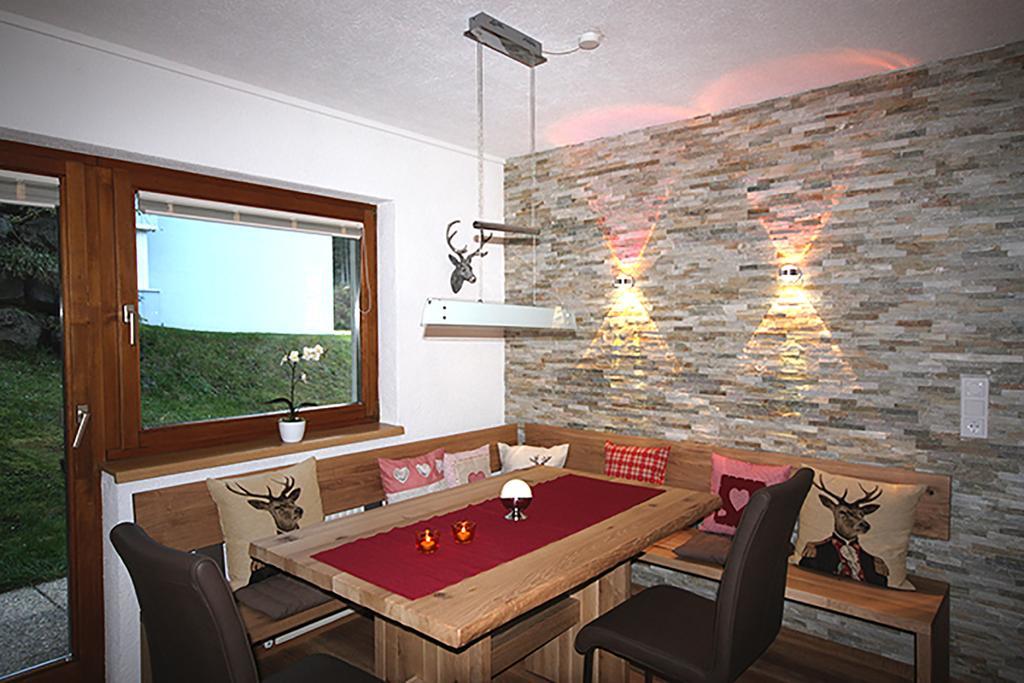 Hirschstube Appartement Ischgl Kamer foto